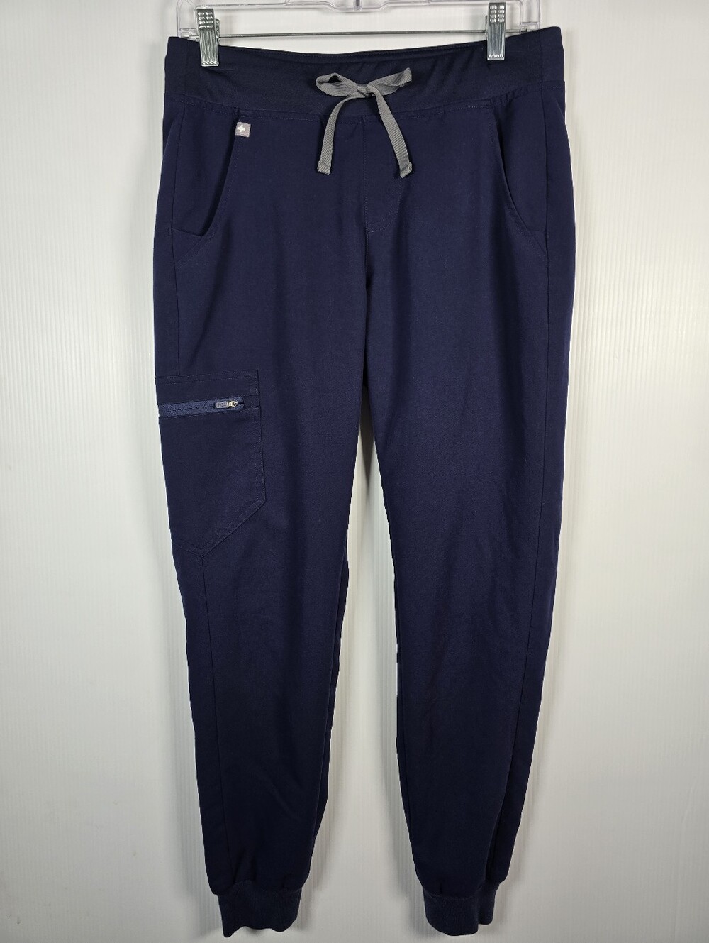 NWOT FIGS Women's Zamora Navy Jogger Scrub Pant Size 8 Medical High Waisted